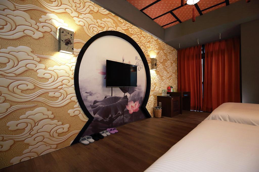 Buckingham Palace B&B Beipu Bagian luar foto